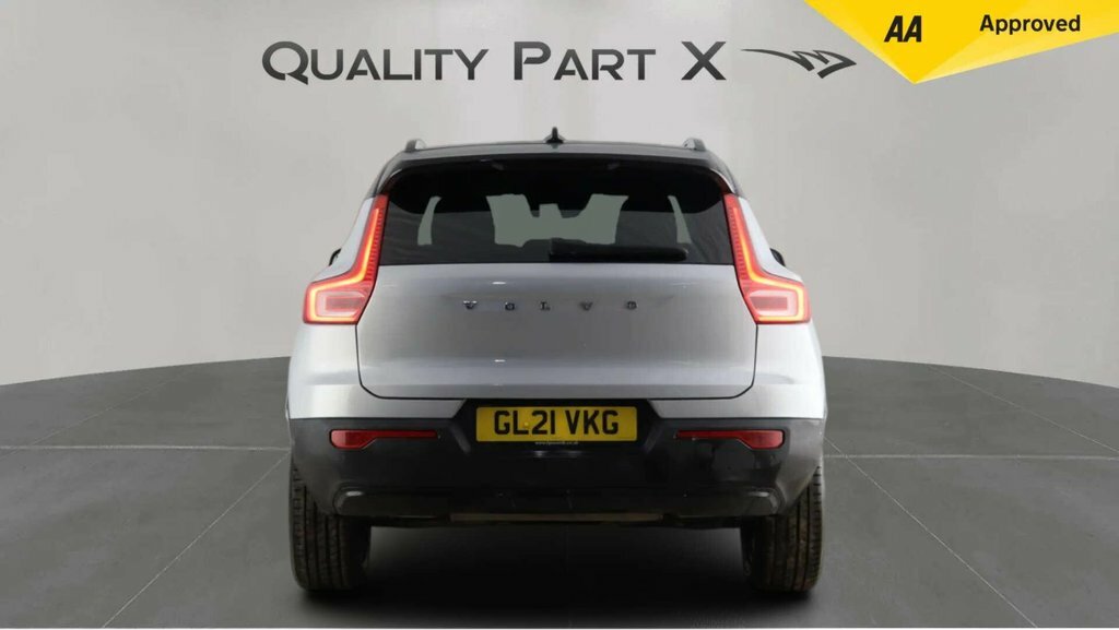 Volvo XC40 1.5L R-design Silver #6