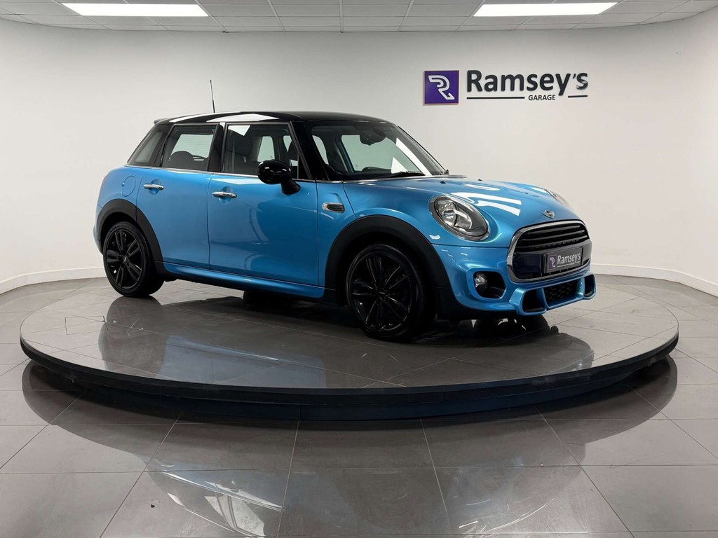 Mini Hatch Cooper Blue