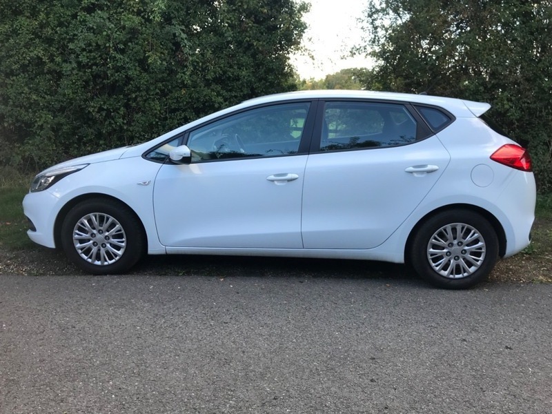 Kia Ceed Crdi 1 White #5