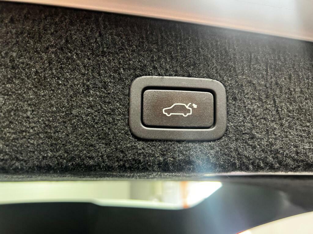 Volvo V70 D5 215 Business Edition  #21