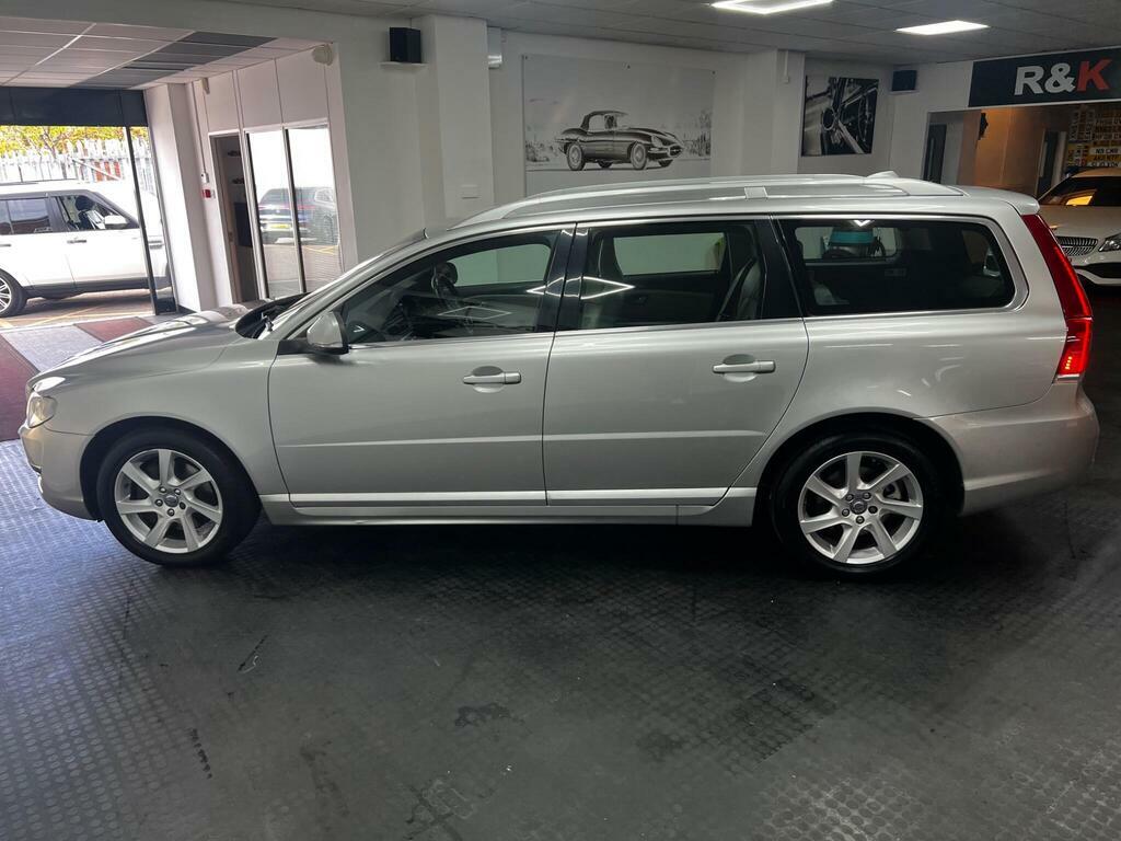 Volvo V70 D5 215 Business Edition  #8