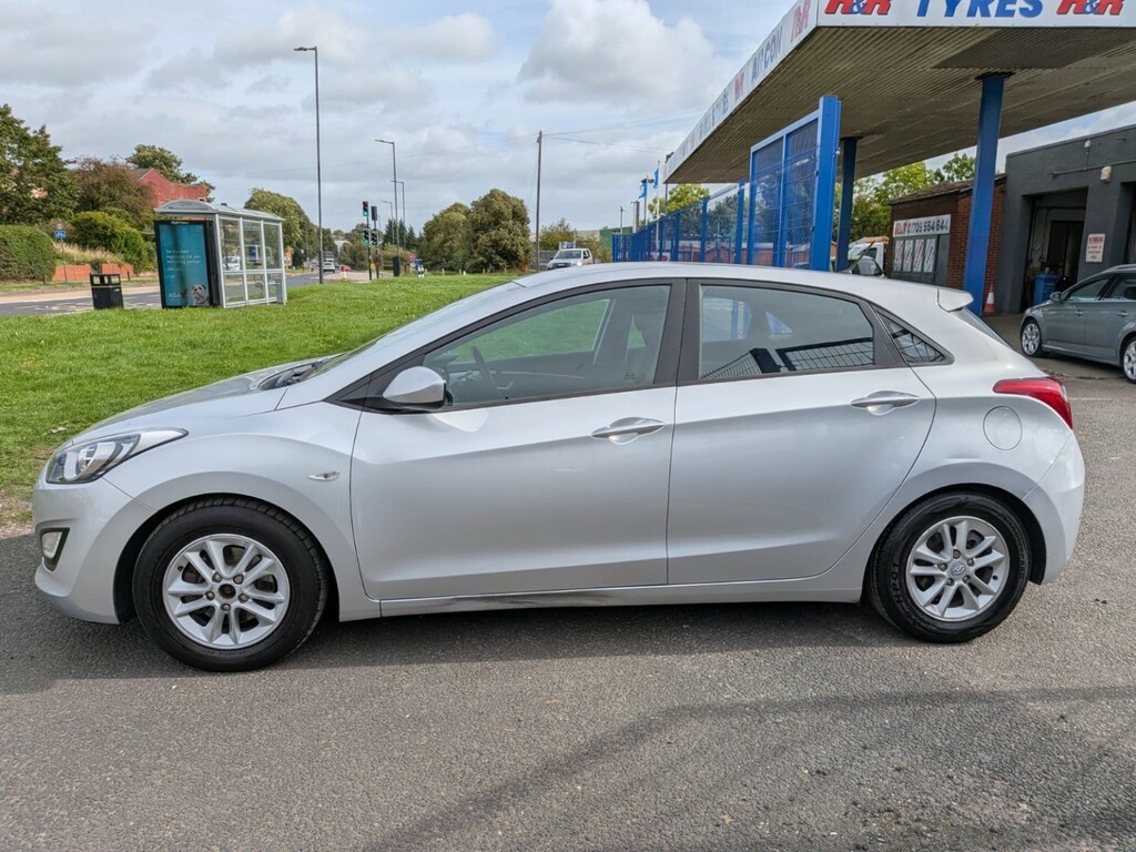 Hyundai I30 1.6 Crdi Active Silver #6