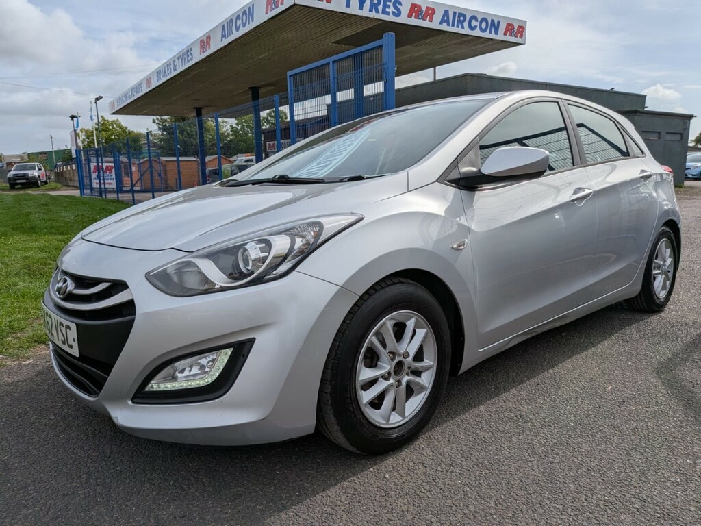 Hyundai I30 1.6 Crdi Active Silver #2