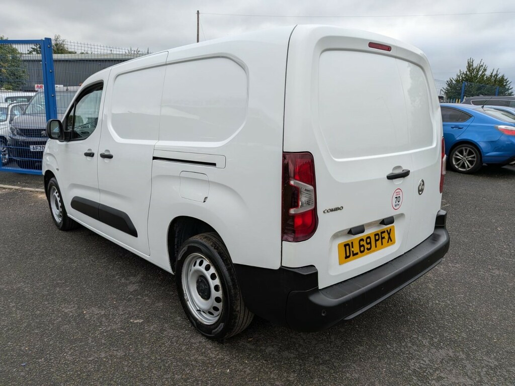 Vauxhall Combo 1.5 Turbo D 2300 Edition White #3