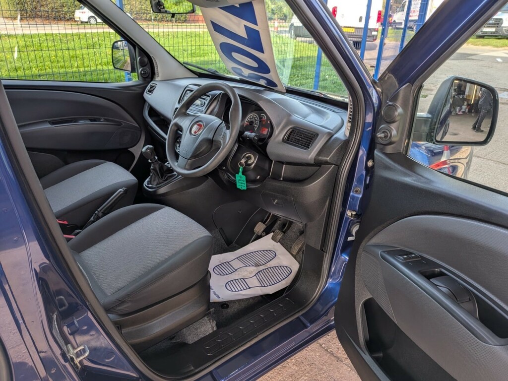 Fiat Doblo Estate 1.6 Multijet 16V Active 2013 Blue #6
