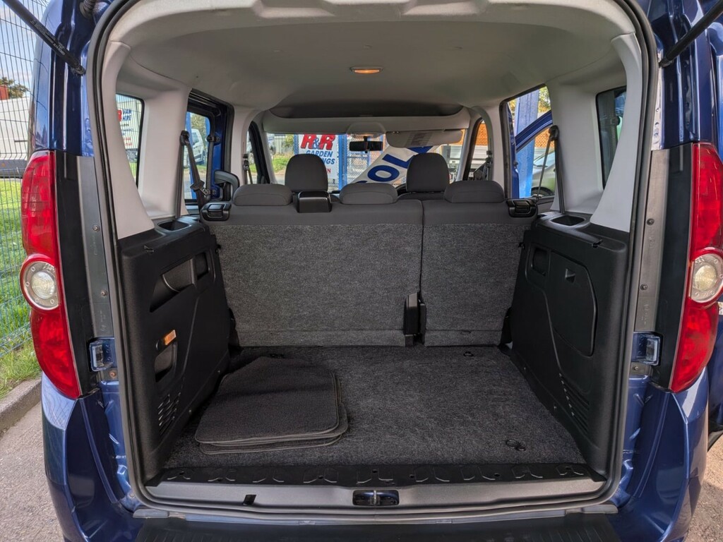 Fiat Doblo Panel Van 1.3 Doblo Cargo Cargo 1.3 90 Multijet Ii Grey #9