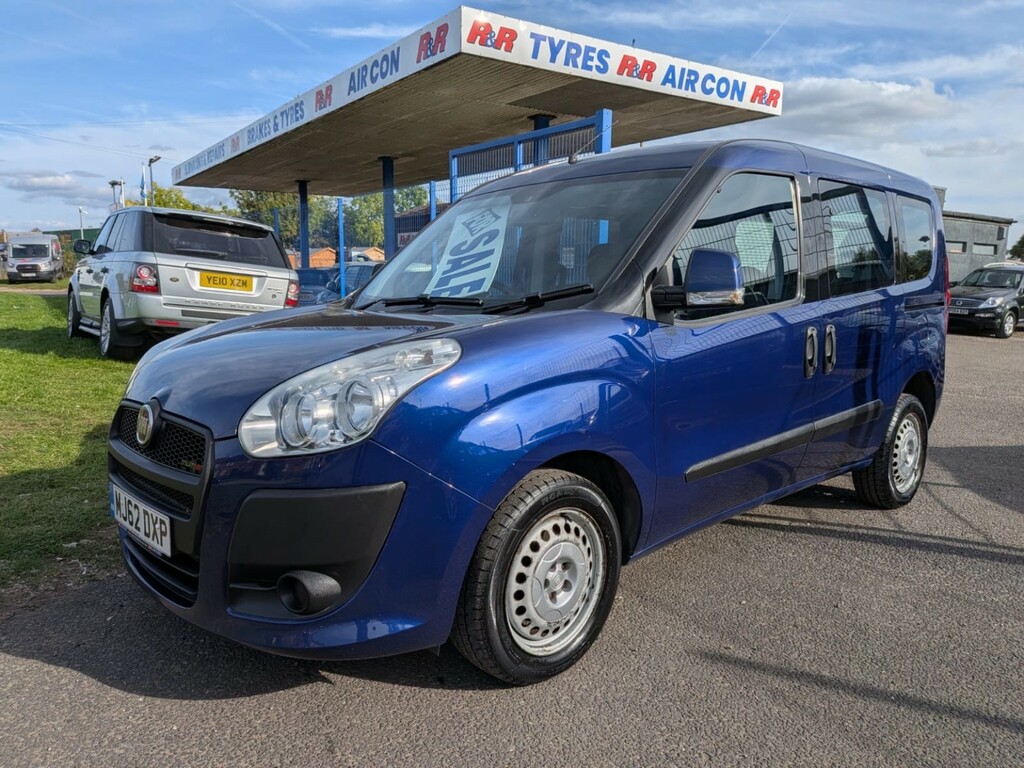 Fiat Doblo Estate 1.6 Multijet 16V Active 2013 Blue #2