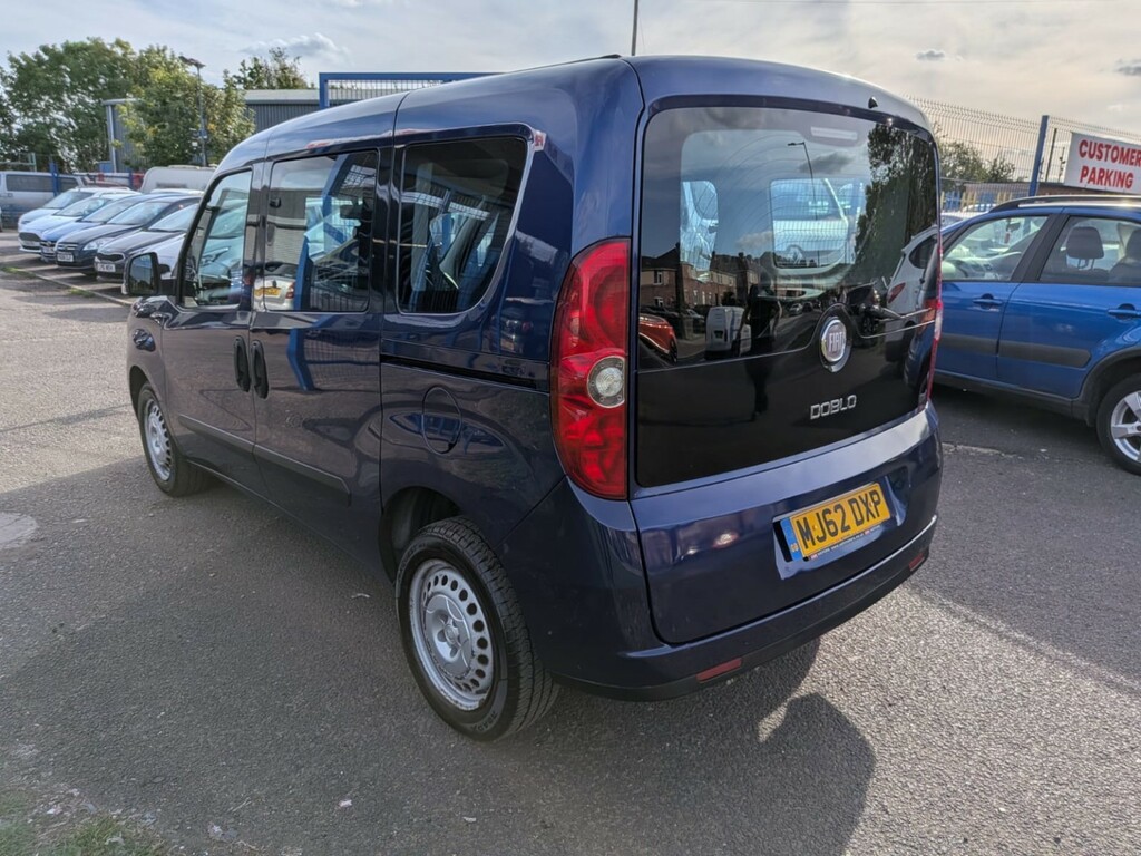 Fiat Doblo Estate 1.6 Multijet 16V Active 2013 Blue #3