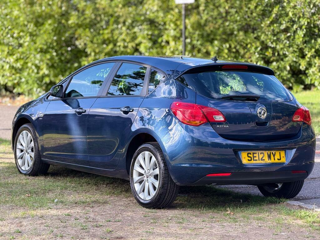 Vauxhall Astra 1.4 16V Exclusiv Euro 5 Blue #7