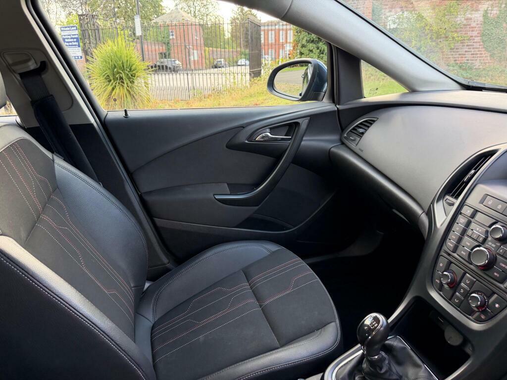 Vauxhall Astra 1.4 16V Exclusiv Euro 5 Blue #15
