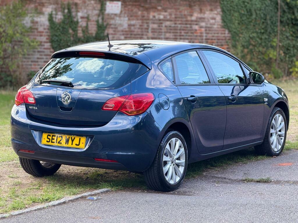 Vauxhall Astra 1.4 16V Exclusiv Euro 5 Blue #12