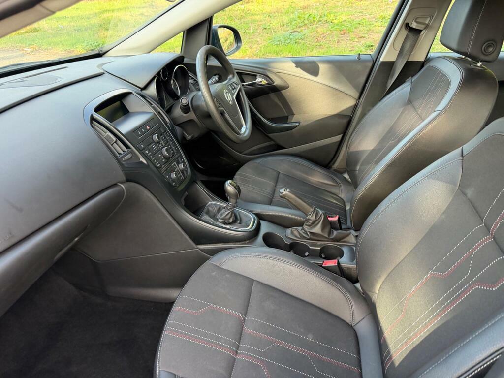 Vauxhall Astra 1.4 16V Exclusiv Euro 5 Blue #33