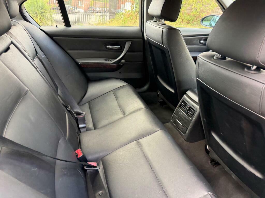 BMW 3 Series Estate 3.0 Green #21