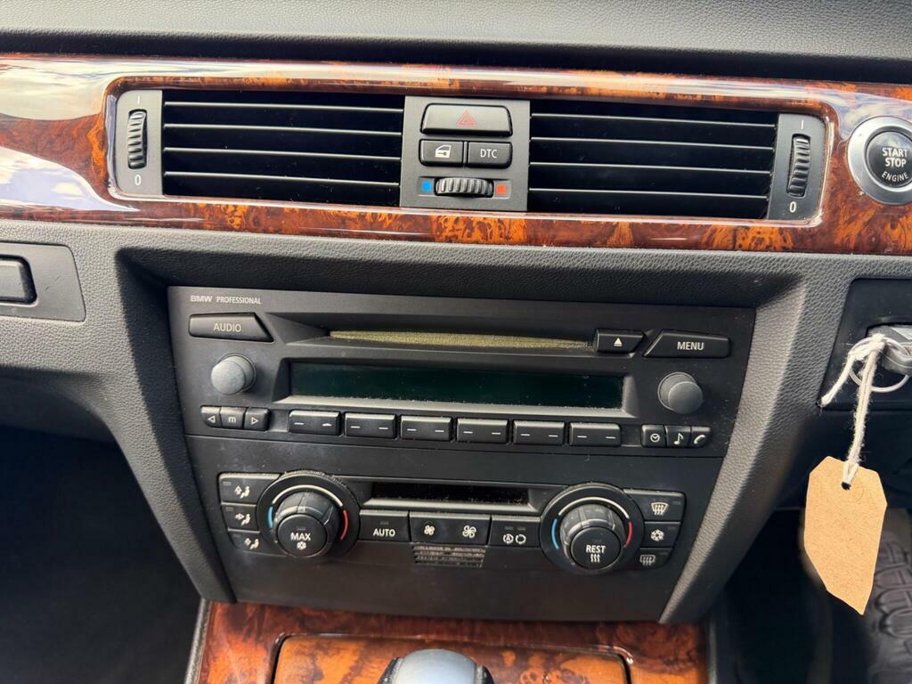 BMW 3 Series Estate 3.0 Green #38