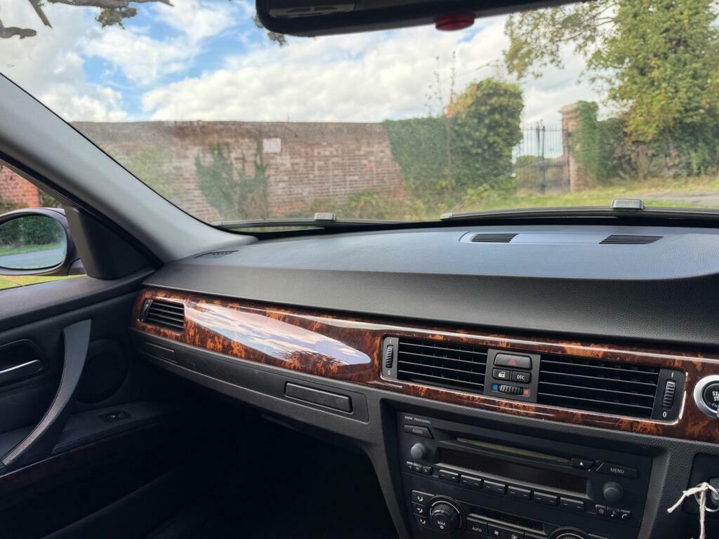 BMW 3 Series Estate 3.0 Green #48
