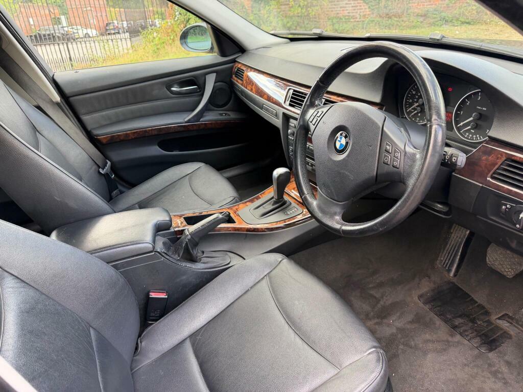 BMW 3 Series Estate 3.0 Green #14