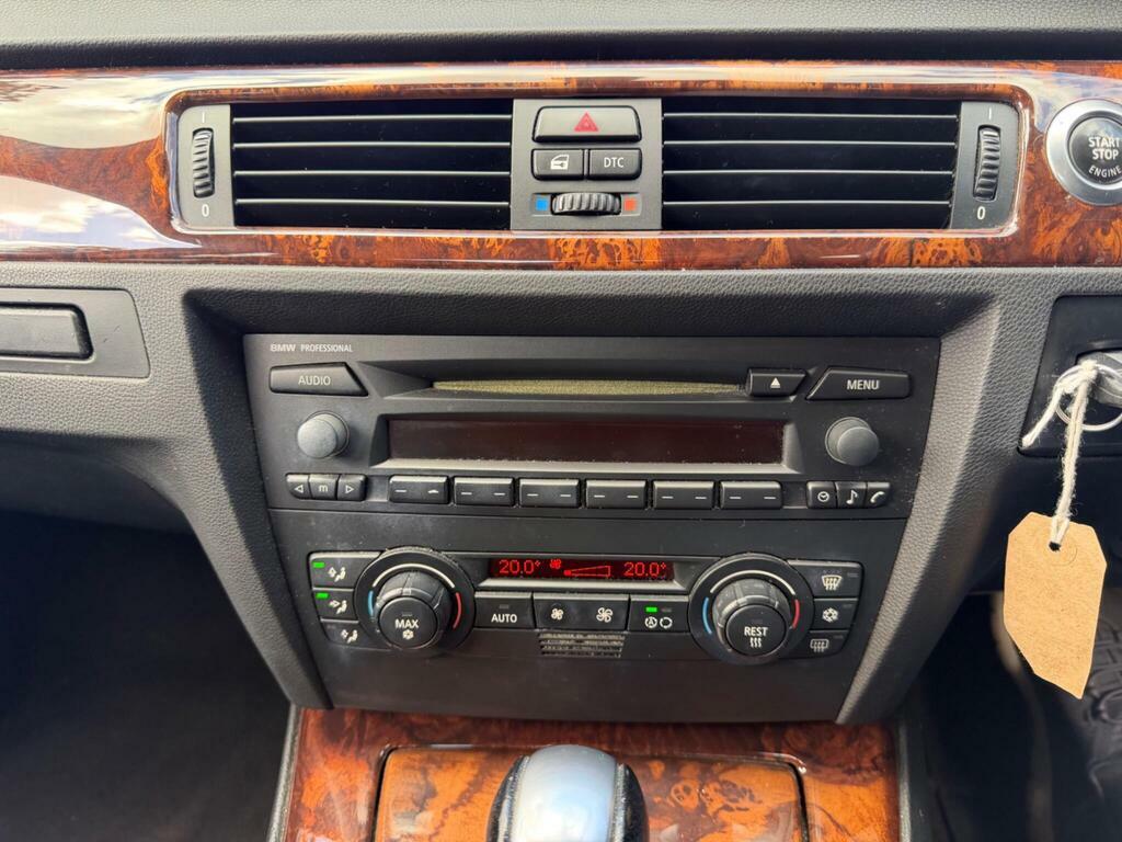 BMW 3 Series Estate 3.0 Green #43