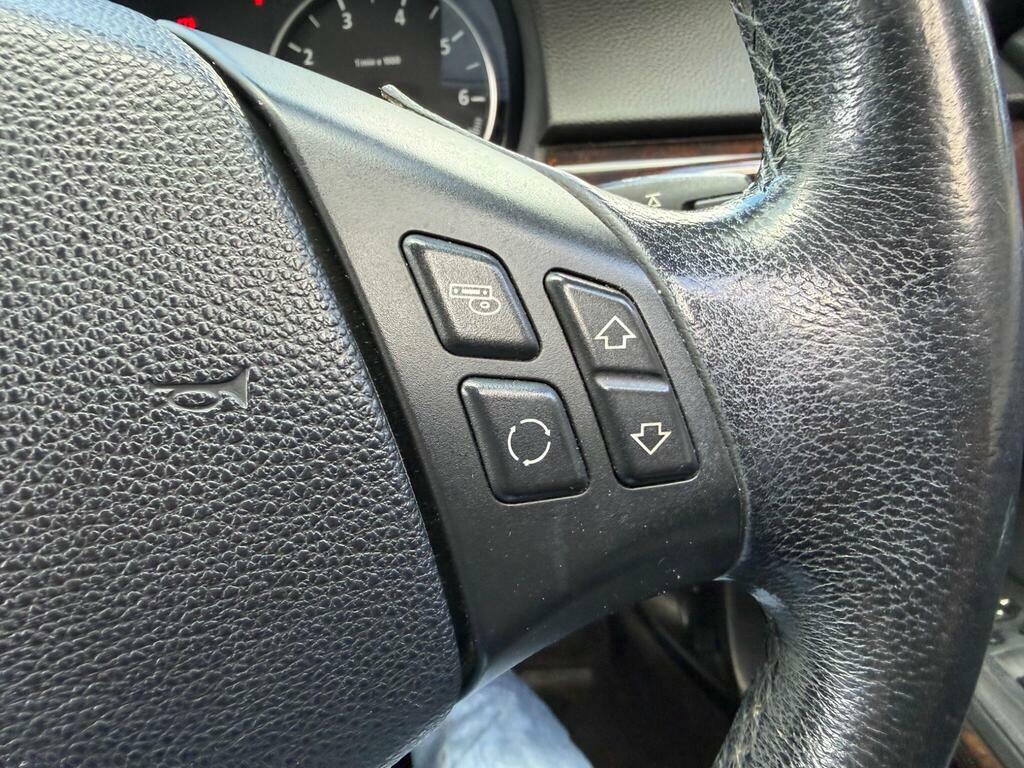BMW 3 Series Estate 3.0 Green #41