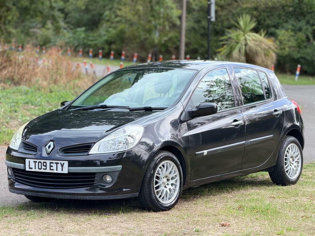 Renault Clio 1.6 Vvt Expression Black #6