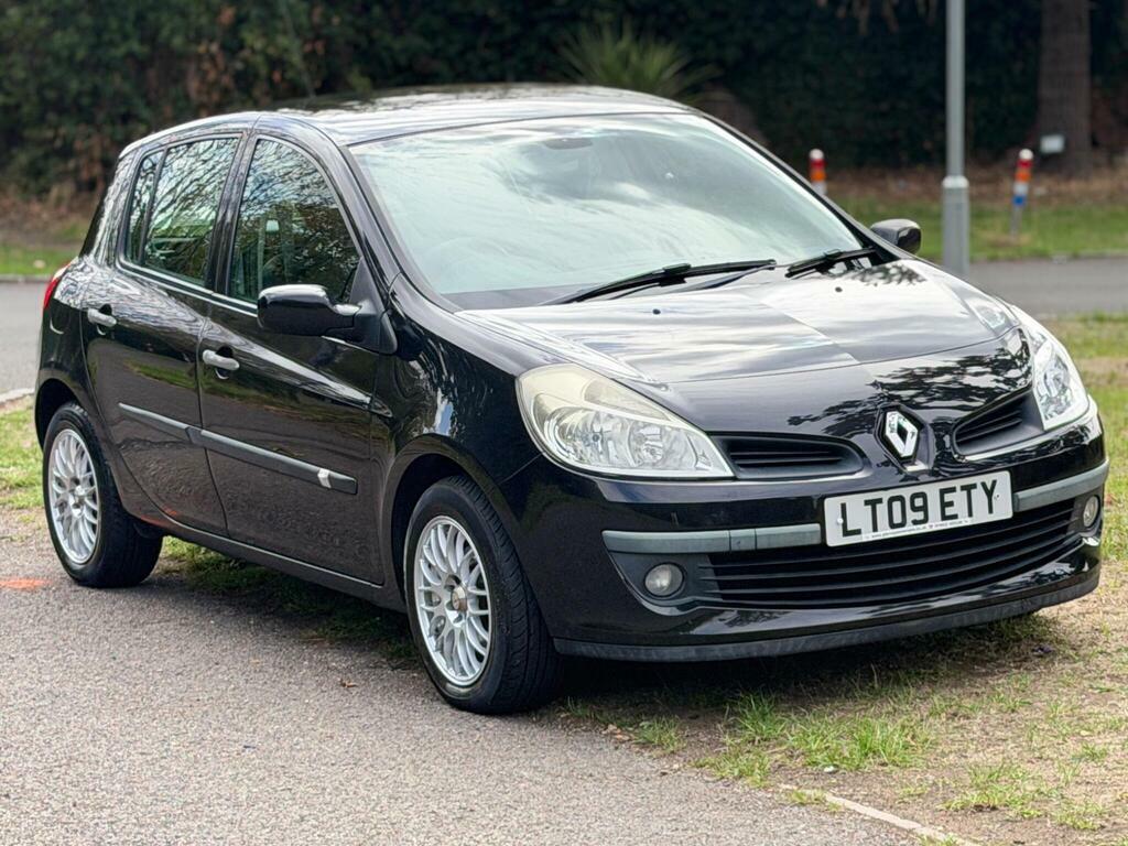 Renault Clio 1.6 Vvt Expression Black #2