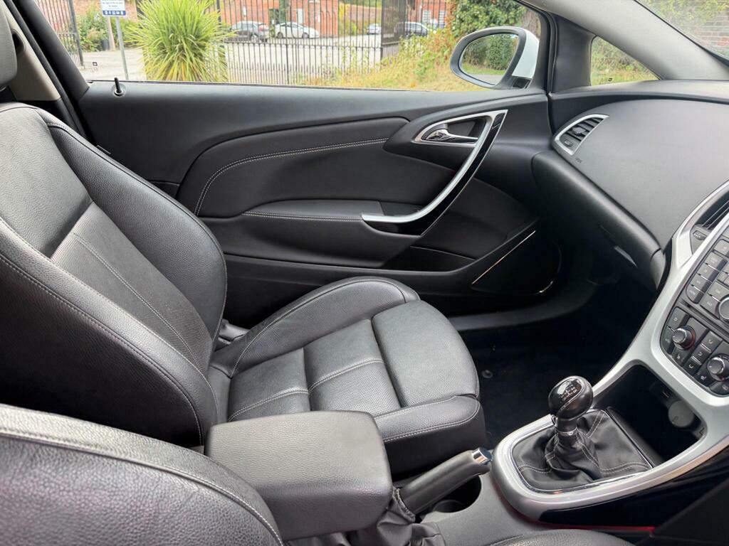 Vauxhall Astra GTC Gtc 2.0T Vxr White #15