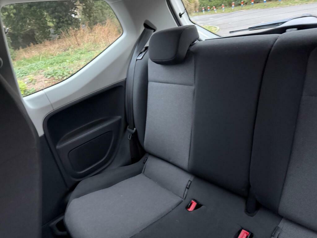 Volkswagen Up 1.0 High Up 74 Bhp Silver #21