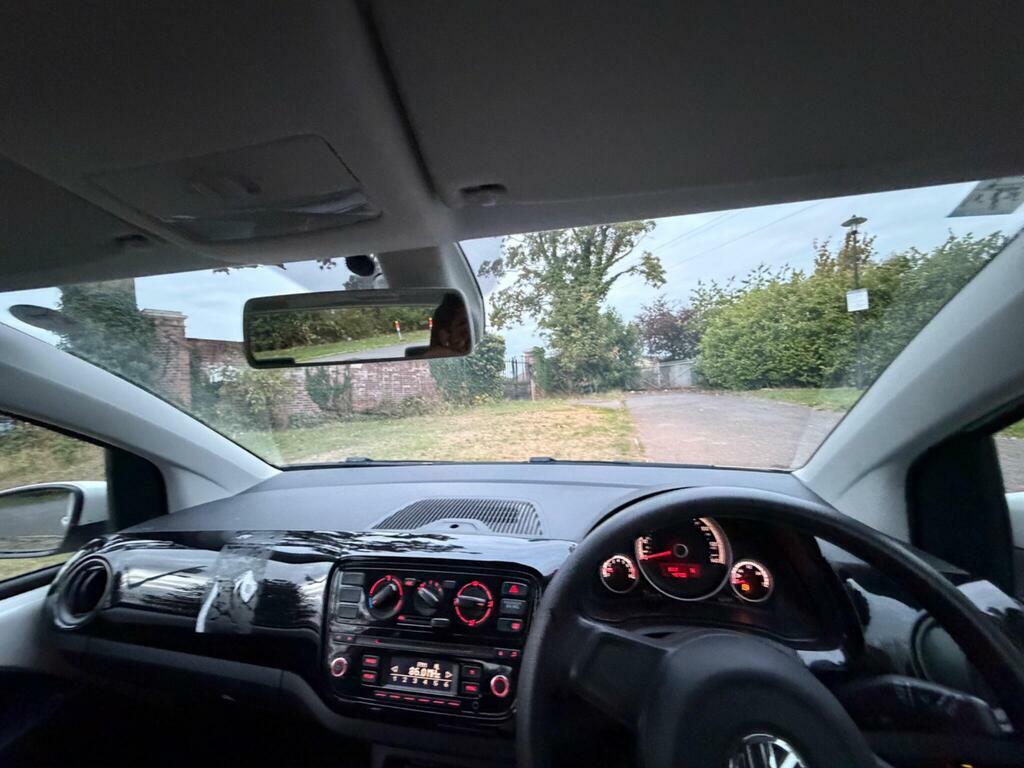 Volkswagen Up 1.0 High Up 74 Bhp Silver #41