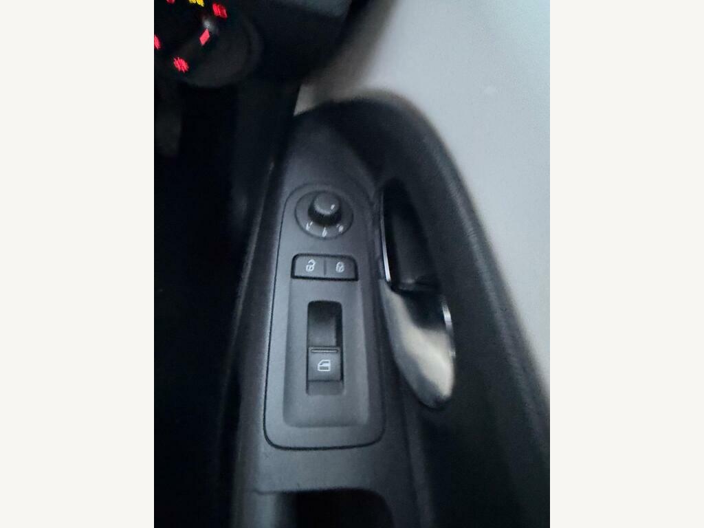 Volkswagen Up 1.0 High Up 74 Bhp Silver #40