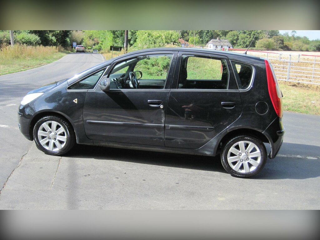 Mitsubishi Colt 1.5 Di-d Cz2 Black #6