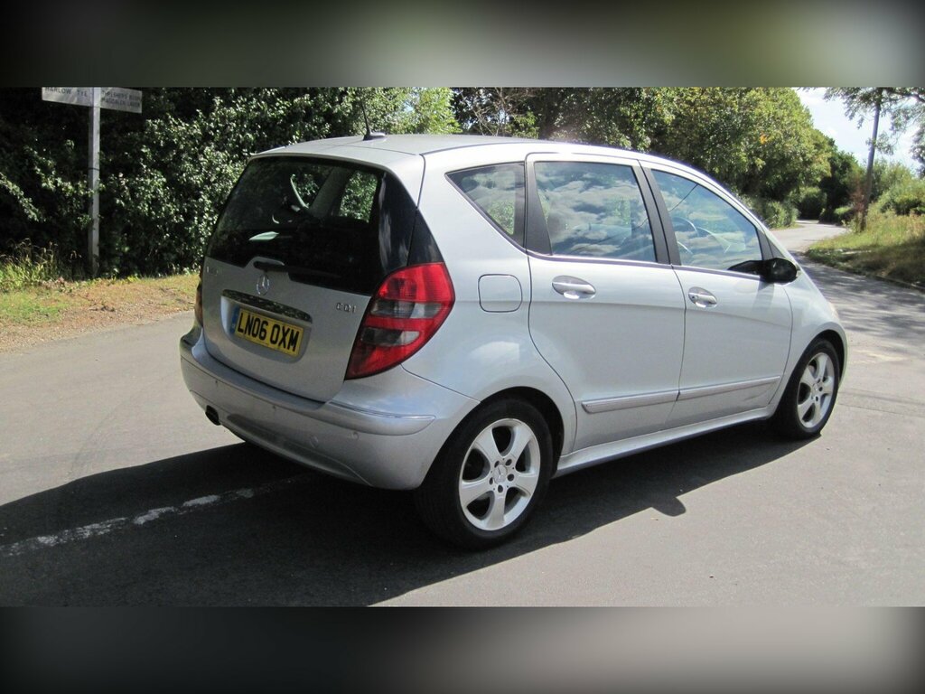 Mercedes-Benz A Class 1.5 A150 Special Edition Cvt Black #36