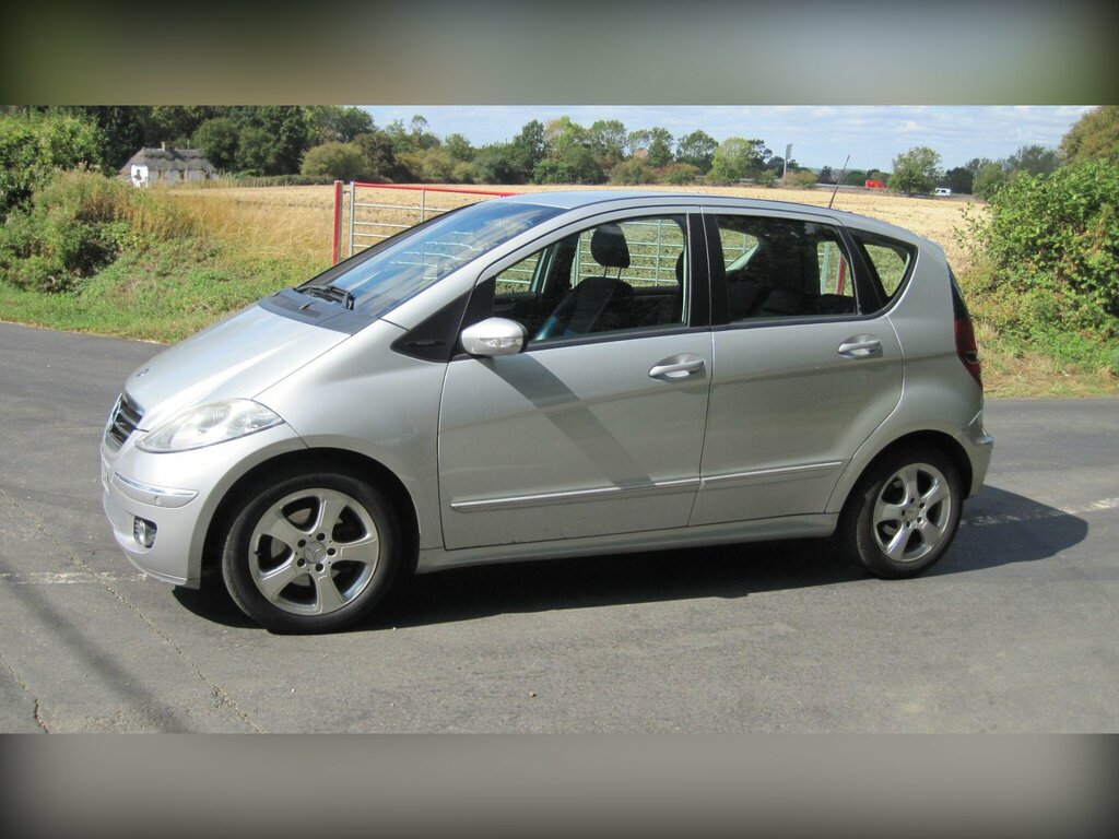 Mercedes-Benz A Class 1.5 A150 Special Edition Cvt Black #26