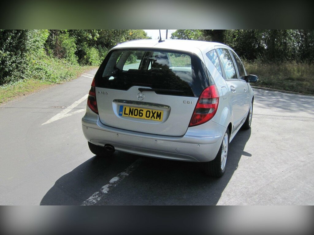 Mercedes-Benz A Class 1.5 A150 Special Edition Cvt Black #35
