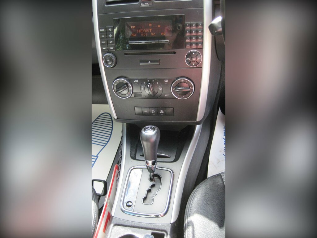 Mercedes-Benz A Class 1.5 A150 Special Edition Cvt Black #45