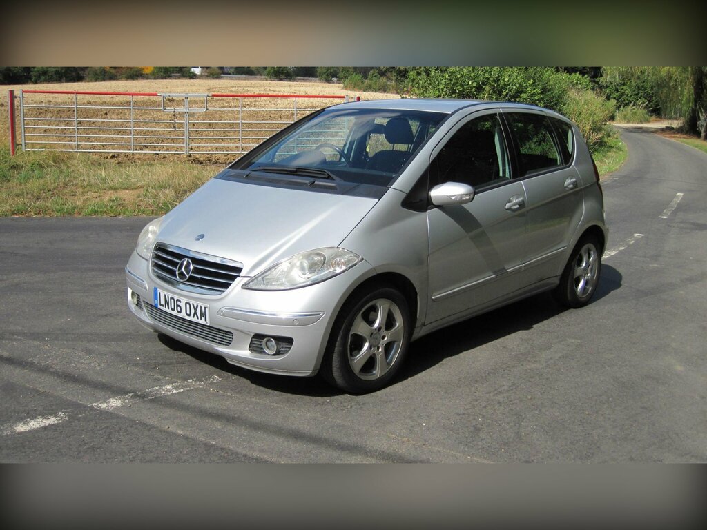 Mercedes-Benz A Class 1.5 A150 Special Edition Cvt Black #25