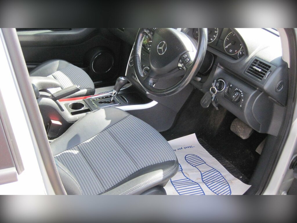 Mercedes-Benz A Class 1.5 A150 Special Edition Cvt Black #41