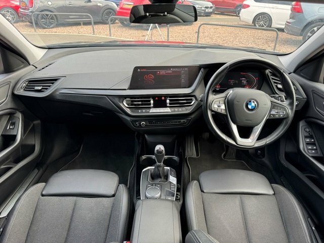 BMW 1 Series 2022 1.5 118I Sport Lcp Hatchback Black #3