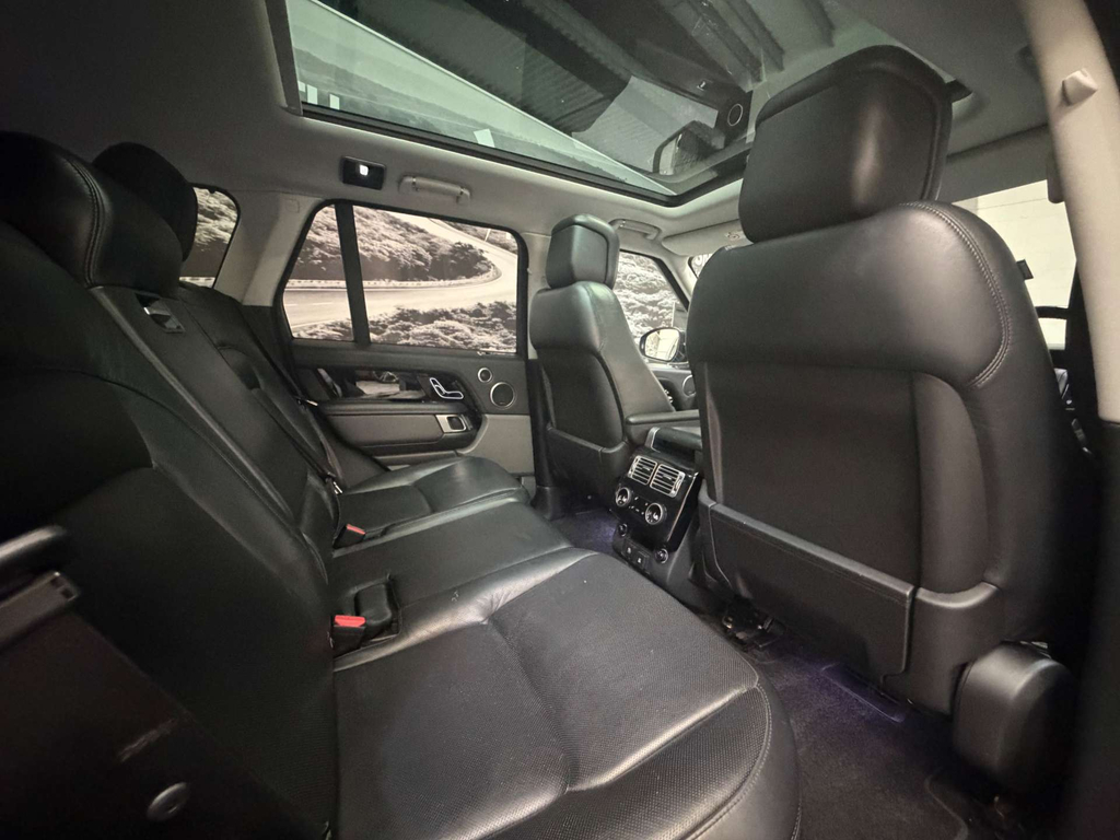 Land Rover Range Rover 2.0 P400e Vogue Se Black #16