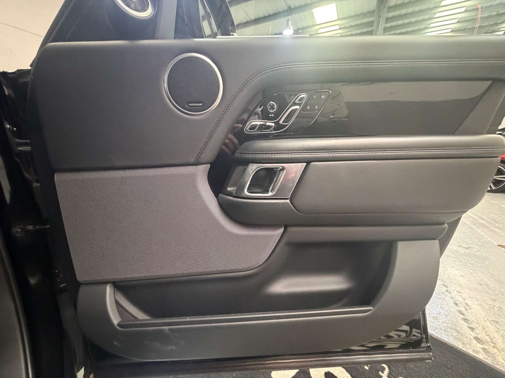 Land Rover Range Rover 2.0 P400e Vogue Se Black #22