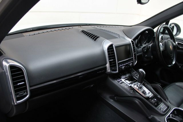 Porsche Cayenne D V6 Tiptronic Used Cars White #31