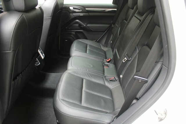 Porsche Cayenne D V6 Tiptronic Used Cars White #39
