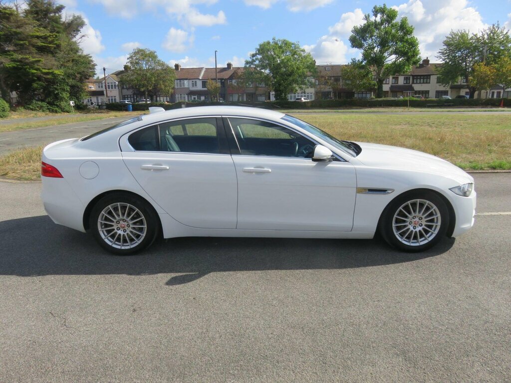 Jaguar XE 2.0D Prestige Euro 6 Ss  #11