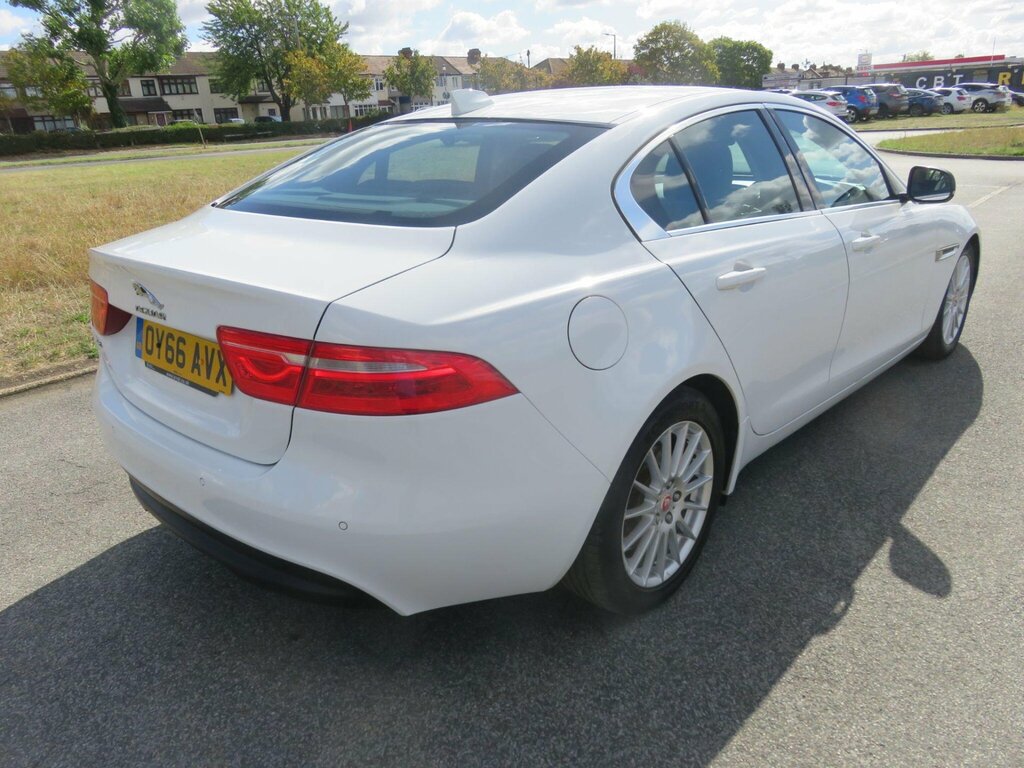Jaguar XE 2.0D Prestige Euro 6 Ss  #12
