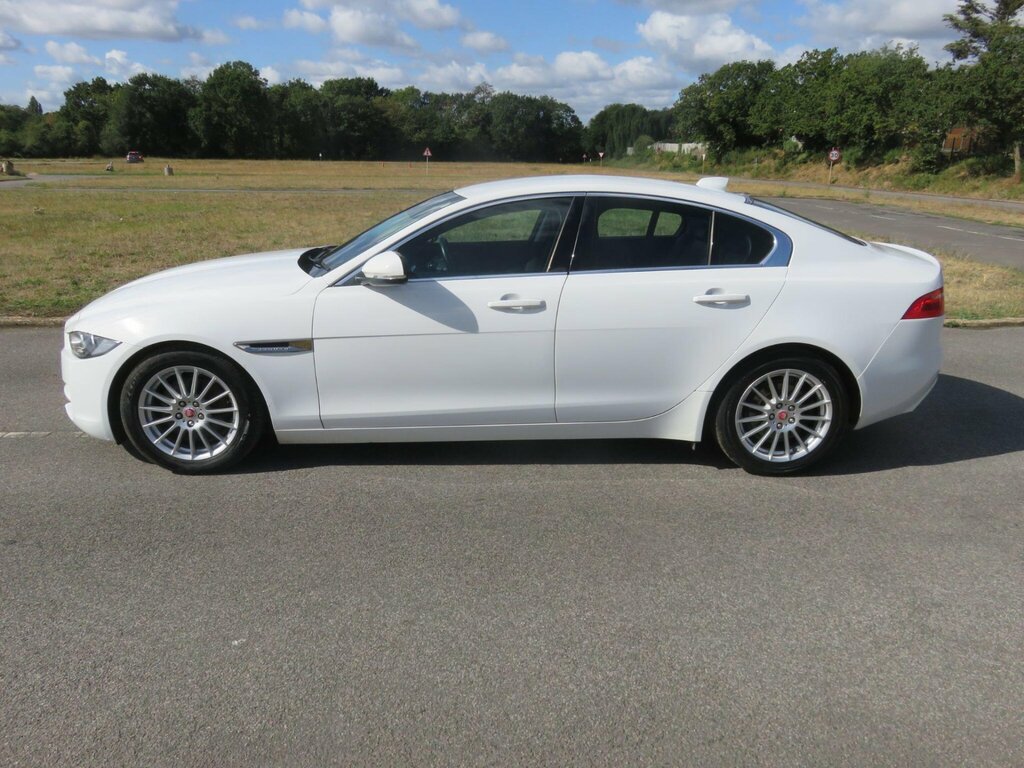 Jaguar XE 2.0D Prestige Euro 6 Ss  #15