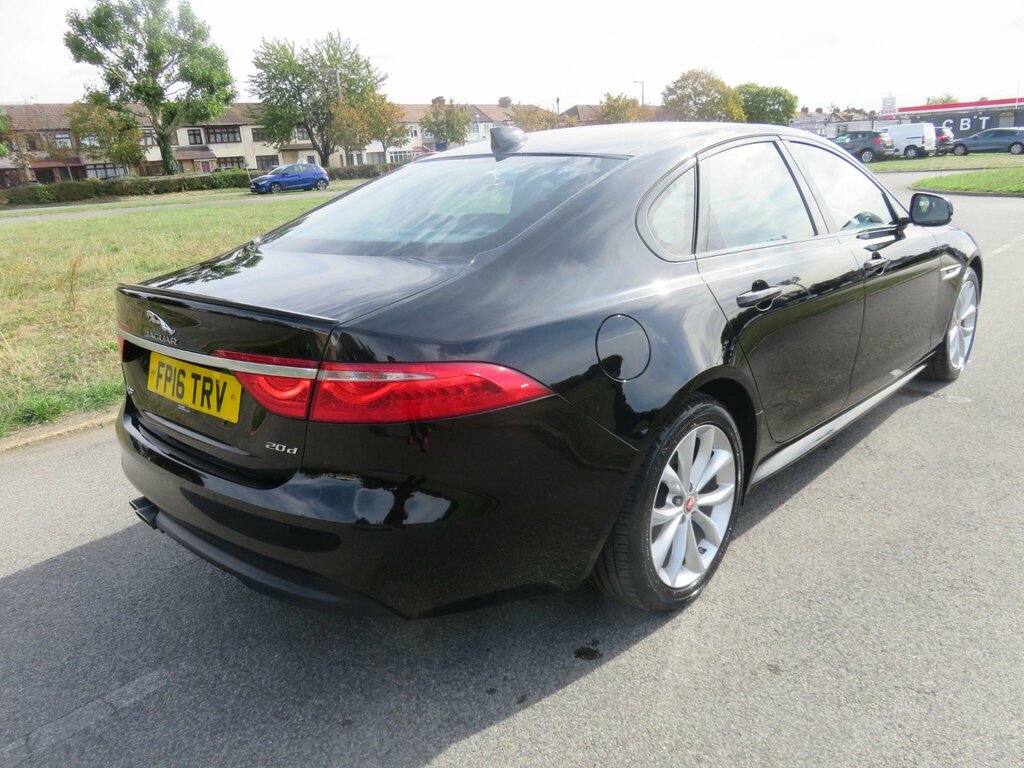 Jaguar XF 2.0D R-sport Red #12