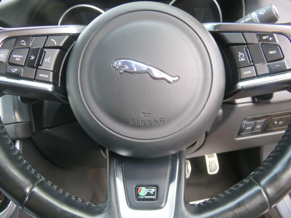 Jaguar XF 2.0D R-sport Red #24