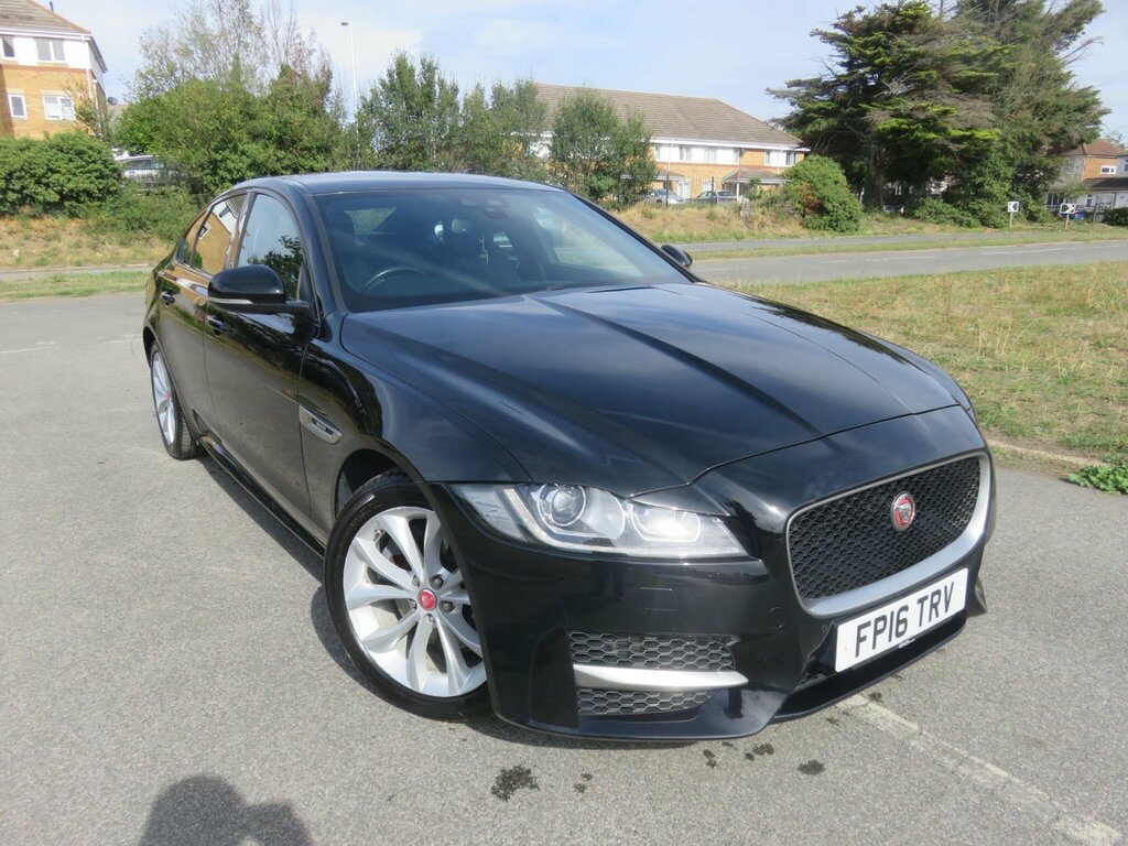 Jaguar XF 2.0D R-sport Red #7