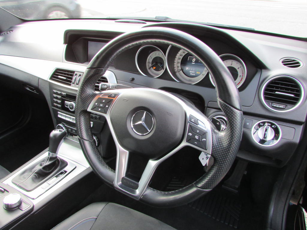 Mercedes-Benz C Class C220 Cdi Sport Edition Black #5