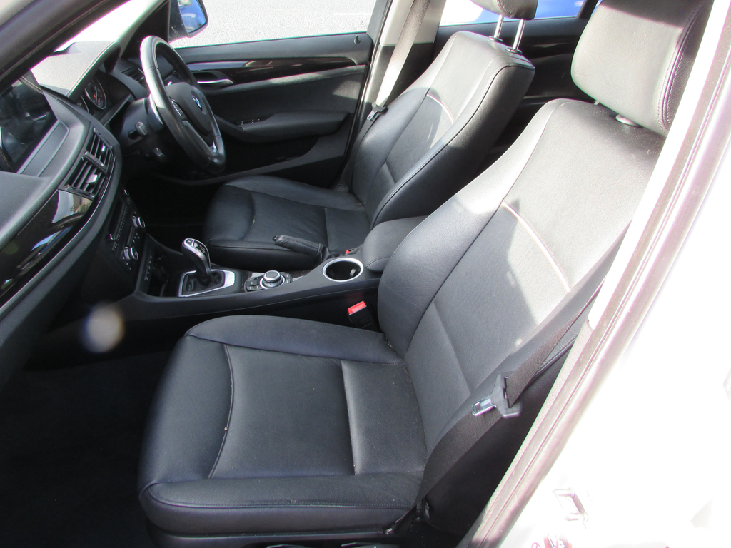 BMW X1 Xdrive20d Xline White #4