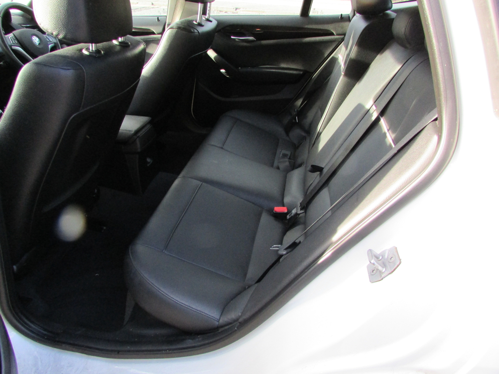 BMW X1 Xdrive20d Xline White #6