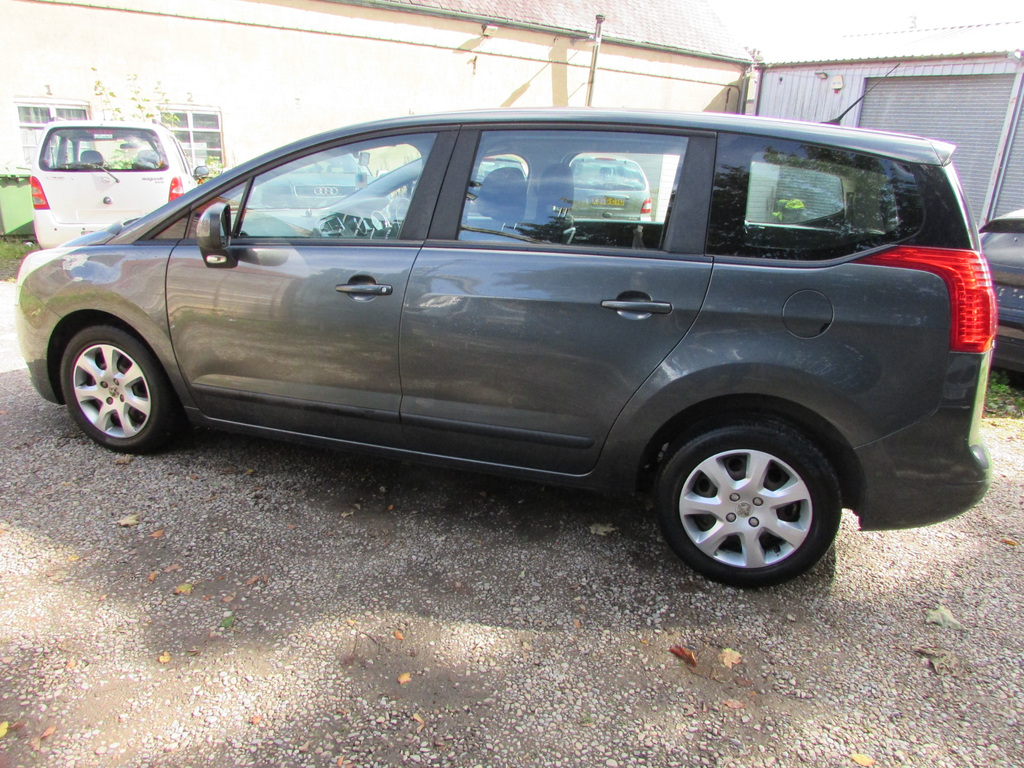 Peugeot 5008 Hdi Active Grey #5
